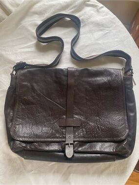 Men country road classic brown Leather Messenger Bag - Men